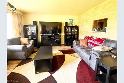 3262 Royalton Road, North Royalton, OH 44133 - Photo 2