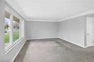12304 Havana Rd, Garfield Heights, OH 44125 - Photo 8