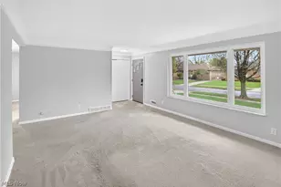 12304 Havana Rd, Garfield Heights, OH 44125 - Photo 10