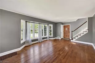20426 Almar Dr, Huber Heights, OH 44122 - Photo 2