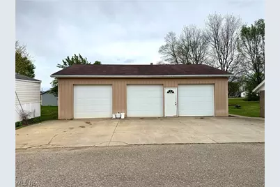 112 Fairview Street, West Lafayette, OH 43845 - Photo 18