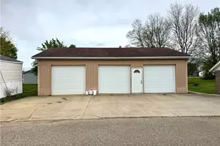 112 Fairview St, West Lafayette, OH 43845 - Photo 18