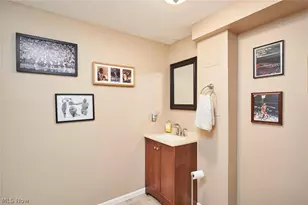 877 Locust Dr, Tallmadge, OH 44278 - Photo 22