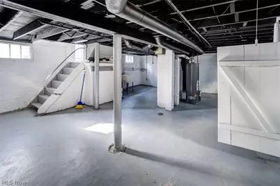 10105 Greenview, Garfield Heights, OH 44125 - Photo 40
