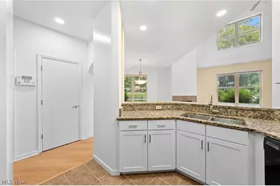 3217 Euclid Heights Boulevard, Cleveland Heights, OH 44118 - Photo 14