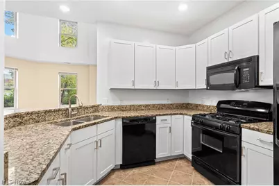 3217 Euclid Heights Boulevard, Cleveland Heights, OH 44118 - Photo 12