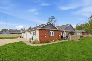 519 Heather Woods Dr, Elyria, OH 44035 - Photo 8