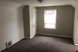 11303 McCracken Rd, Garfield Heights, OH 44125 - Photo 10