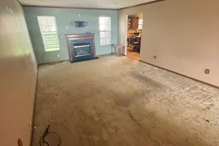 798 Coburn St, Akron, OH 44311 - Photo 6