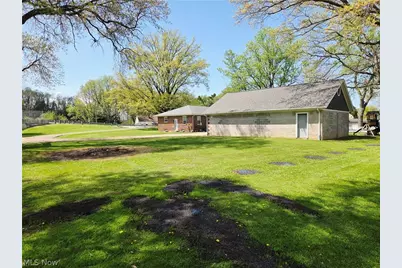 5869 Oberlin Road, Amherst, OH 44001 - Photo 4