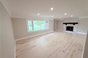 8839 Billings Rd, Kirtland, OH 44094 - Photo 12