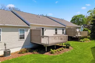 3198 Mariners Island Dr NW, Canton, OH 44708 - Photo 26