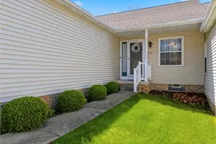3198 Mariners Island Dr NW, Canton, OH 44708 - Photo 36