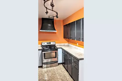 25 Trenton Square, Euclid, OH 44143 - Photo 6
