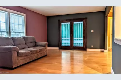 25 Trenton Square, Euclid, OH 44143 - Photo 12