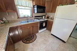 1377 E 28th St, Ashtabula, OH 44004 - Photo 18