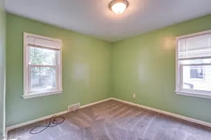 407 E 330th St, Willowick, OH 44095 - Photo 16