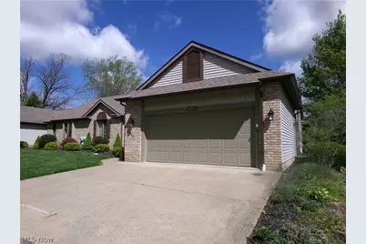 4911 Pond Drive NW, North Canton, OH 44720 - Photo 2