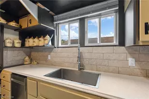 3318 Washington St, Bellaire, OH 43906 - Photo 8