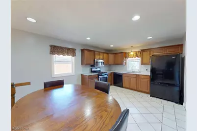 2821 Wales Avenue, Parma, OH 44134 - Photo 10