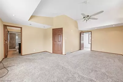 2300 Green Acres Drive, Parma, OH 44134 - Photo 28
