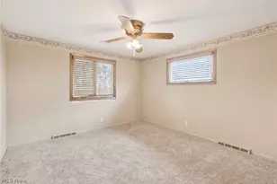 2300 Green Acres Dr, Parma, OH 44134 - Photo 20