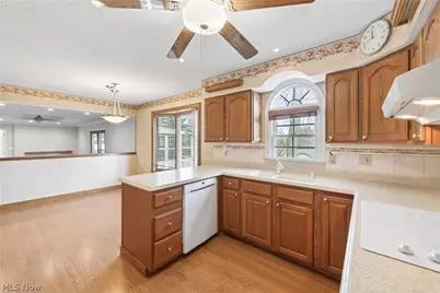2300 Green Acres Drive, Parma, OH 44134 - Photo 10