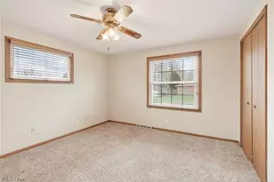 2300 Green Acres Dr, Parma, OH 44134 - Photo 22