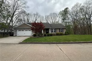 440 Hillcrest Dr NE, New Philadelphia, OH 44663 - Photo 2