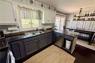 917 3rd St NE, New Philadelphia, OH 44663 - Photo 6