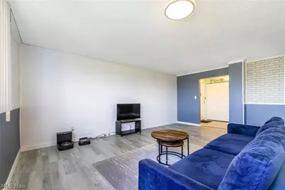 16100 Van Aken Boulevard #507, Huber Heights, OH 44120 - Photo 6