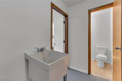 2540 Charney Road, University Heights, OH 44118 - Photo 32