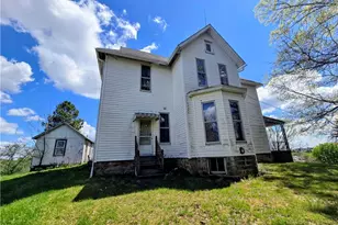 117 Greenmount Ave, Barnesville, OH 43713 - Photo 2