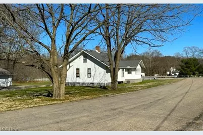 3875 Roseville Road, Zanesville, OH 43701 - Photo 2