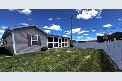 703 Oak Tree Lane, Belpre, OH 45714 - Photo 4