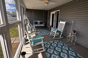 703 Oak Tree Ln, Belpre, OH 45714 - Photo 16