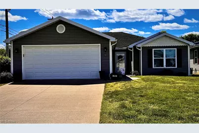 703 Oak Tree Lane, Belpre, OH 45714 - Photo 2
