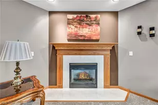 63 Sunset Cove Cir, Eastlake, OH 44095 - Photo 18