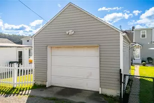 4055 Highland Ave, Shadyside, OH 43947 - Photo 18