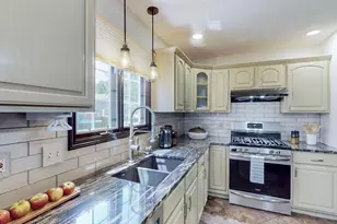 7580 Captains Ct, Mentor, OH 44060 - Photo 12