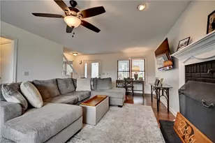 717 Pinehills Dr SW, Massillon, OH 44646 - Photo 10