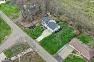 717 Pinehills Dr SW, Massillon, OH 44646 - Photo 44
