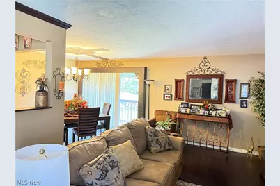 7607 Creekwood Drive, North Royalton, OH 44133 - Photo 8