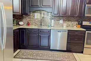 7607 Creekwood Dr, North Royalton, OH 44133 - Photo 14