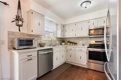 821 36th Street NW, Canton, OH 44709 - Photo 12