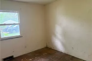 860 Mercer Ave, Akron, OH 44320 - Photo 12