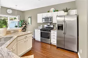 1557 N Yorkshire Dr, Grandview Heights, OH 44147 - Photo 12