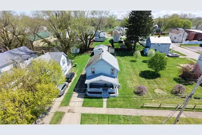 770 Broad Street, Conneaut, OH 44030 - Photo 2