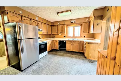 770 Broad Street, Conneaut, OH 44030 - Photo 4