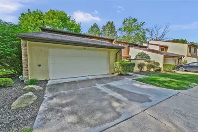 93 Silver Valley Boulevard, Munroe Falls, OH 44262 - Photo 2